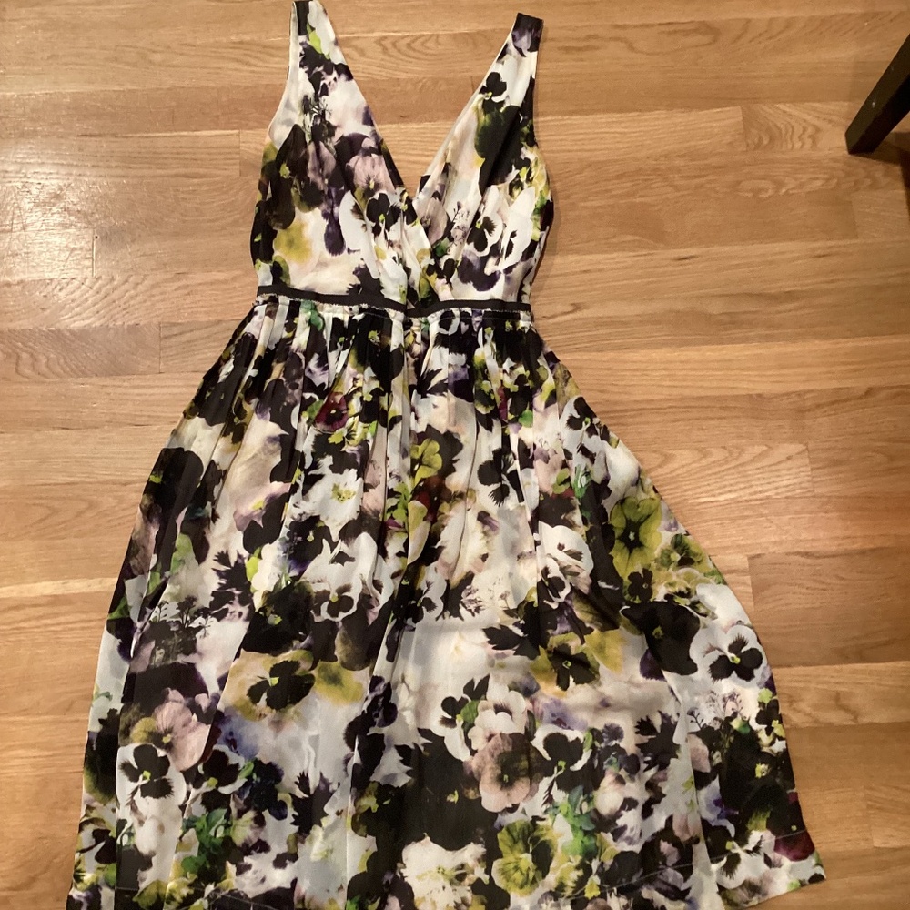 Floral Paul smith black dress worn by Sarah Jessica Parker